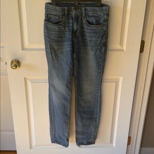 Old Navy Men's Athletic Taper Jeans in Blue